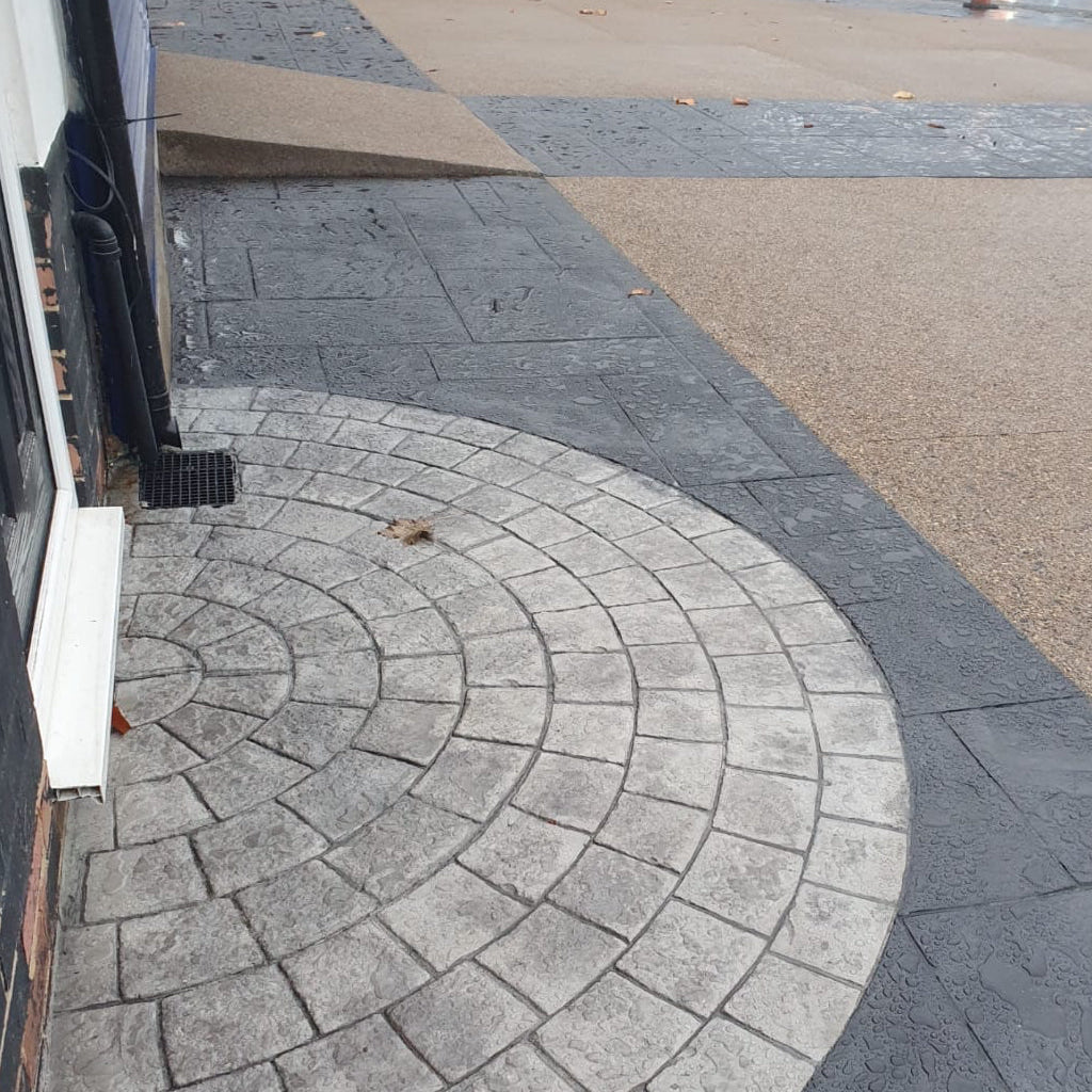 Commercial Concrete Driveways & Access Roads