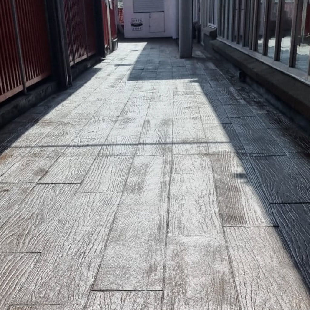 Commercial Concrete Driveways & Access Roads